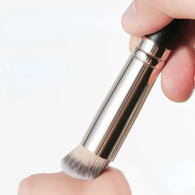 Foundation Concealer Brush - Flawless Blending & Contour